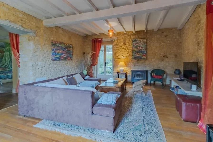 Pièce à vivre du gîte Castelnaud